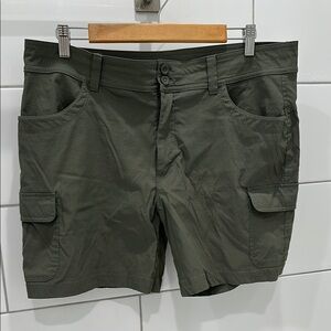 Eddie Bauer Summer Trail Cargo Shorts Olive Green